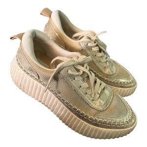 Dolce Vita Women's Gold Knit Sneakers size 6.5